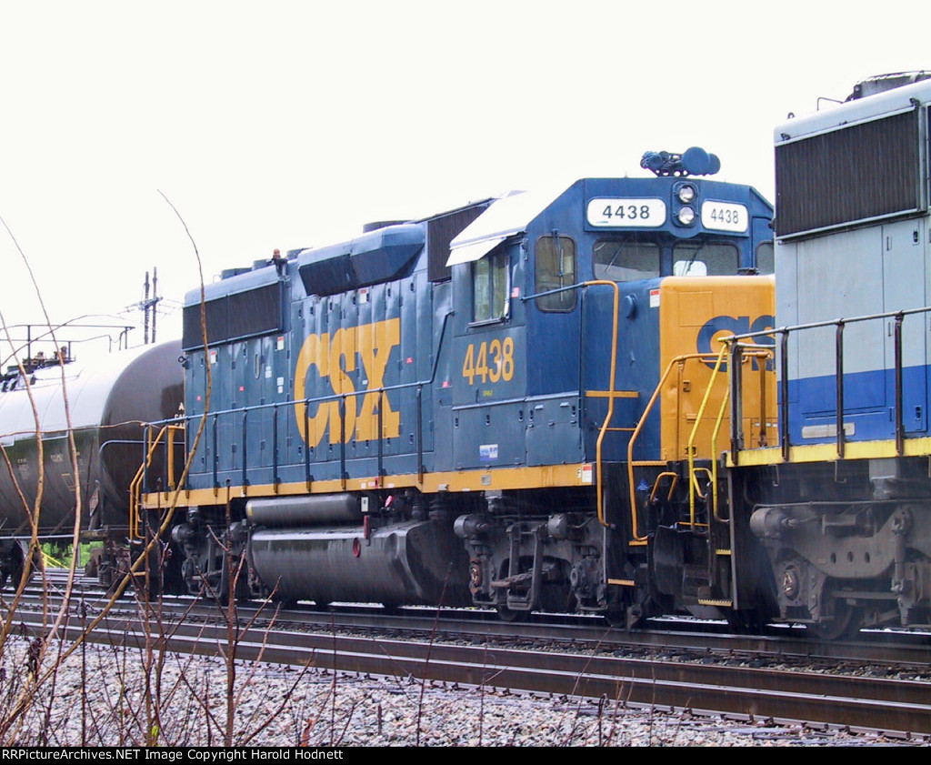 CSX 4438